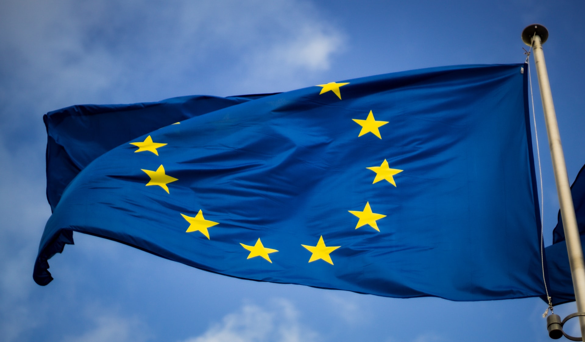 european commission flag. Photo: unsplash.